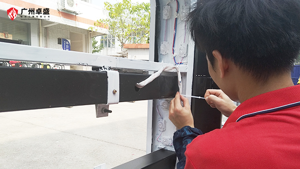 卓盛標(biāo)識(shí)-燈箱細(xì)節(jié)處理